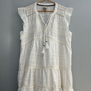 KNOX ROSE WHITE RUFFLED SLEEVES WITH TASSELS AND LACE DRESS